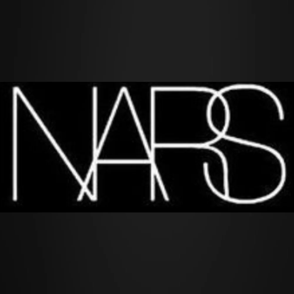 Valencia Nars Bright Pink Full Vinyl Lip Lacquer Brand New Authentic